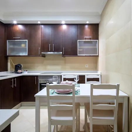 Midtown Rosalia Appartement *