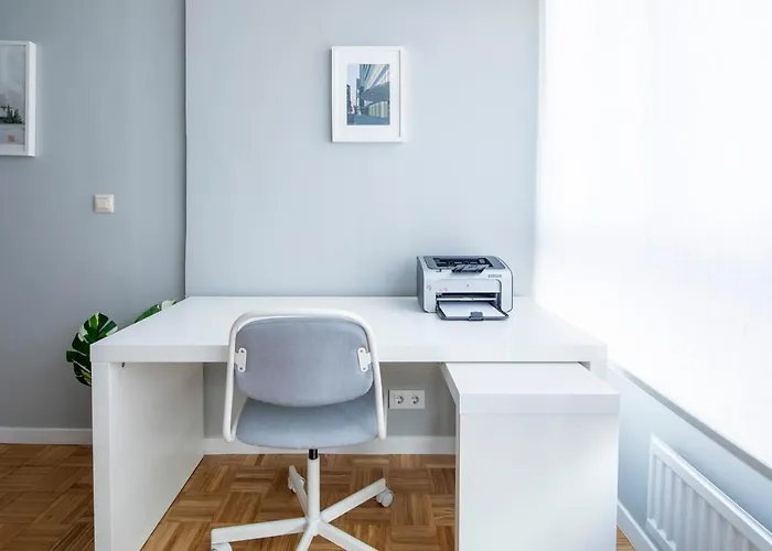 Midtown Rosalia Daire Vigo