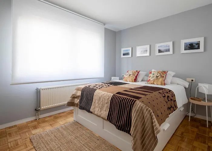 Midtown Rosalia Daire Vigo